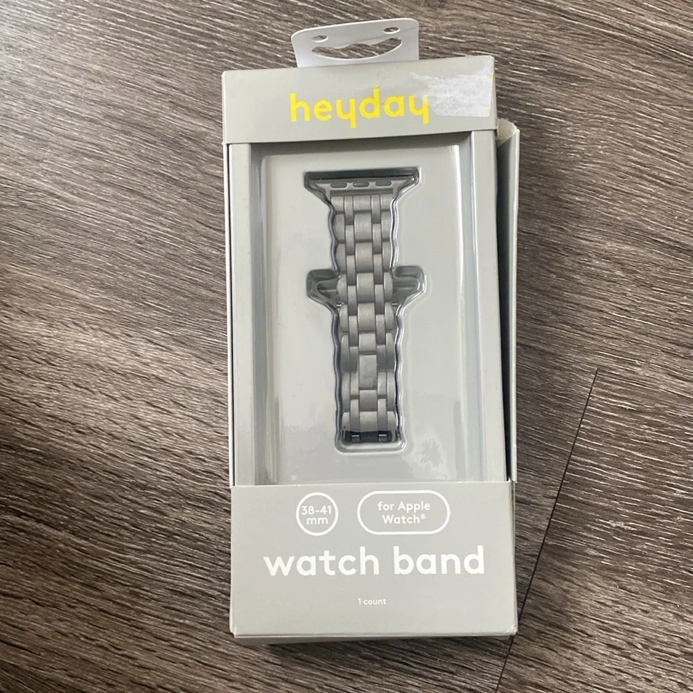 New Apple Watch Scalloped Metal Link Band 38/40/41mm - heyday Black